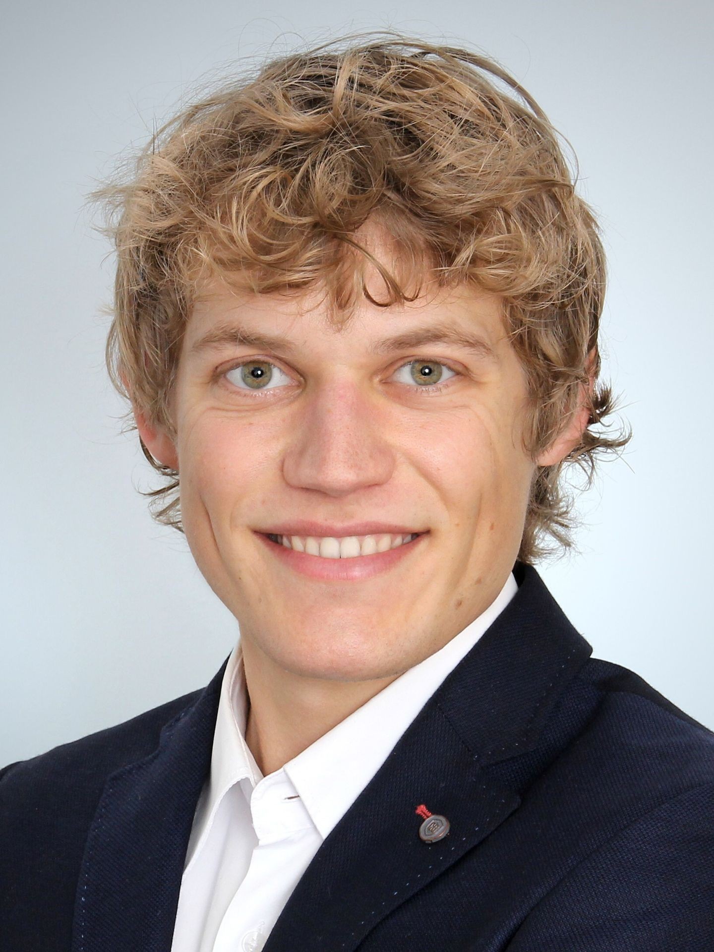 Dr Lukas Gerken